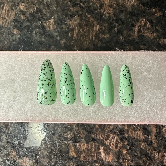 “Iced Chipped Mint” Press On Set by LoveScottiNails - Picture 2 of 9